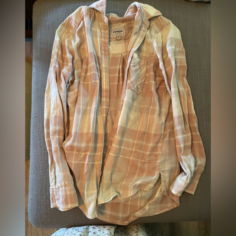 Plaid Button-Up Shirt in Light Peach and Cream